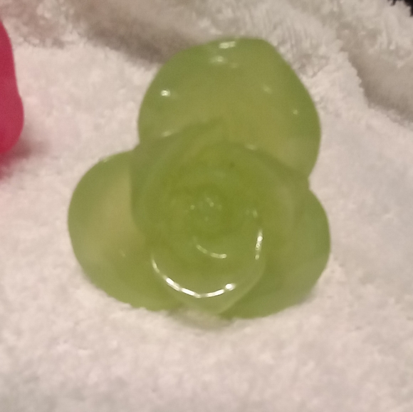 Acrylic Flower Rings 🌹 - Picture 3 of 5